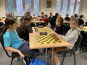 Předvánoční čas nabitý šachovými turnaji 4-členných družstev